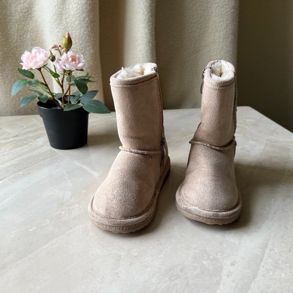 CUPCAKE COUTURE rose gold glitter boots in girls size 7 faux fur lining - Picture 1 of 8